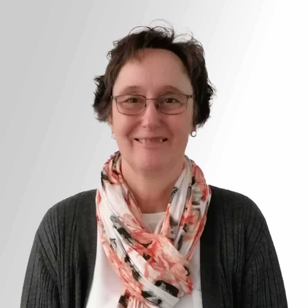 LL-Loc-26-Frau-M-von-Thaden-Sekretariat