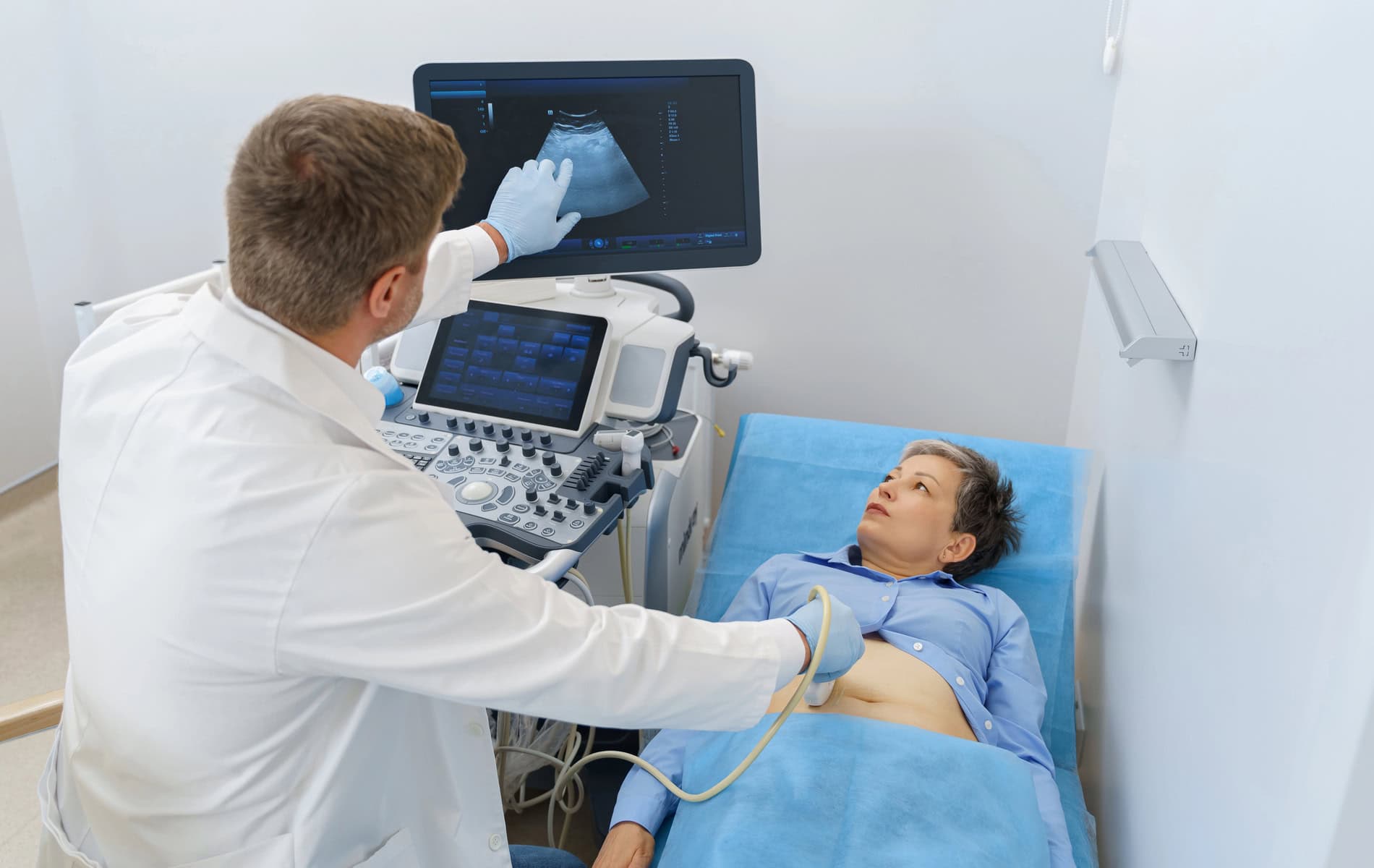 notfallradiologie-notfalldiagnostik-ct-mrt-ultraschall-schlaganfall-polytrauma