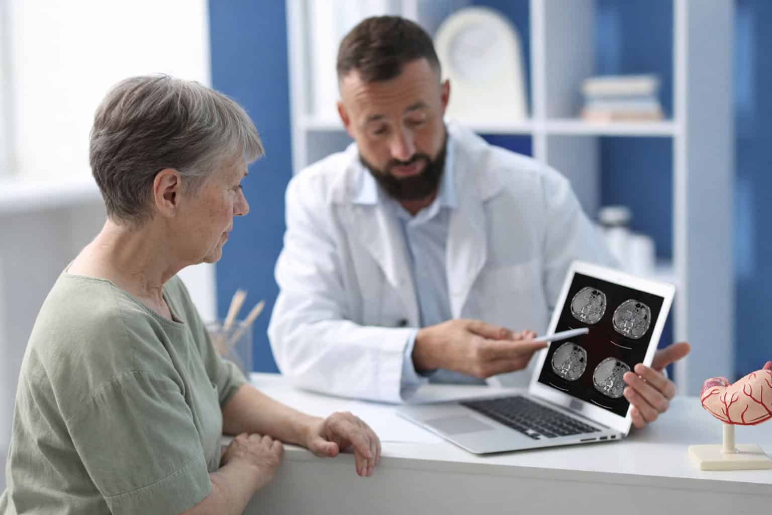 magenkrebs-magenkarzinom-ursachen-risikofaktoren-symptome-diagnostik-behandlung-therapie