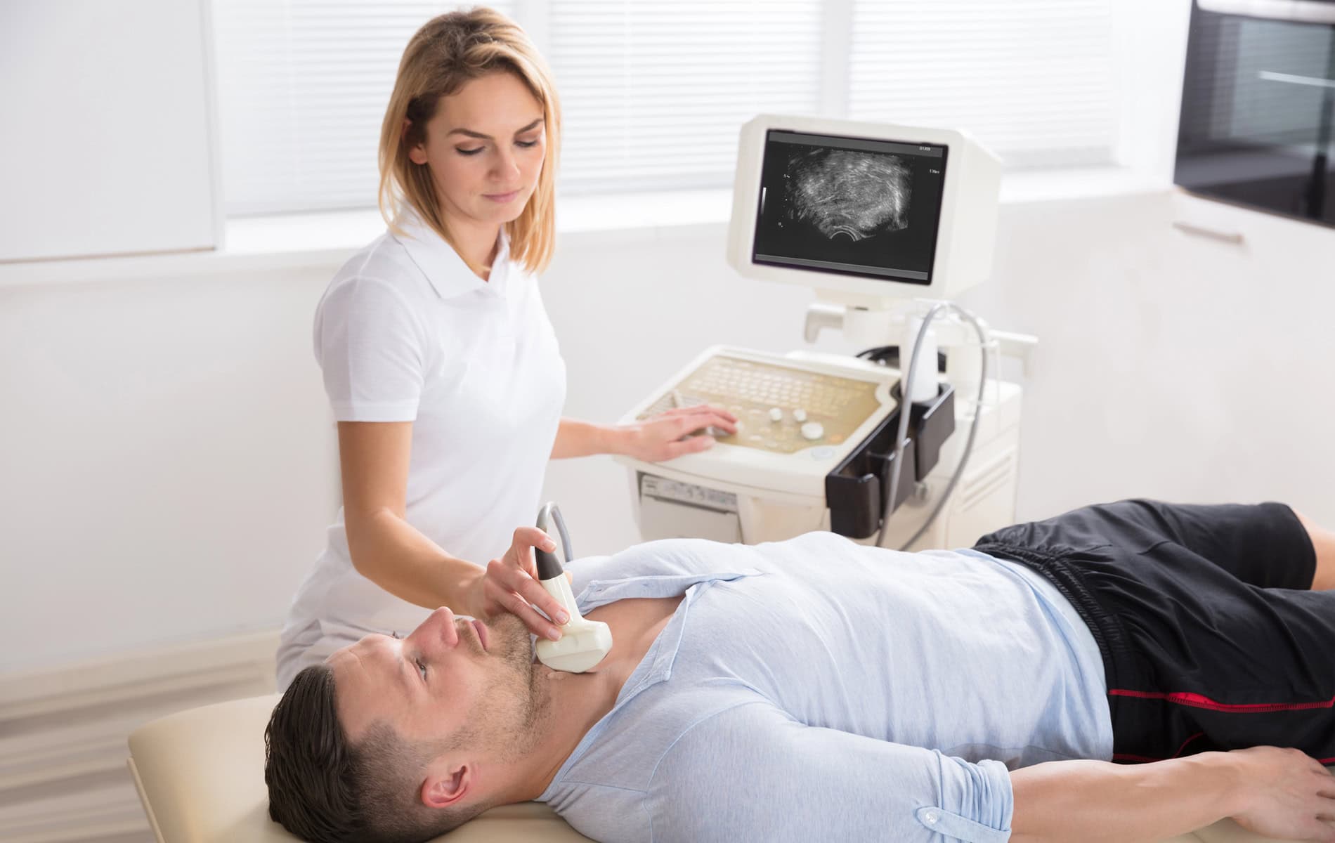 heiserkeit-husten-kehlkopfkrebs-symptome-bedeutung-diagnostik