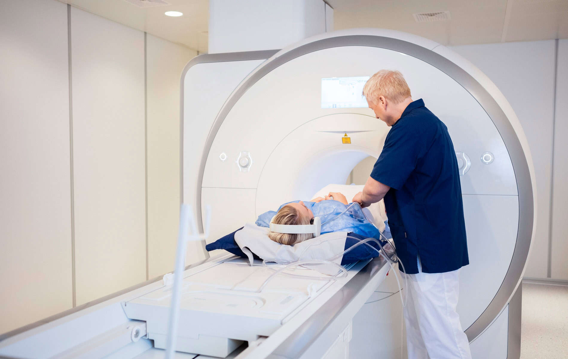 mrt-wirbelsaeule-diagnostik-bandscheiben-nerven-rueckenmark-erkrankungen